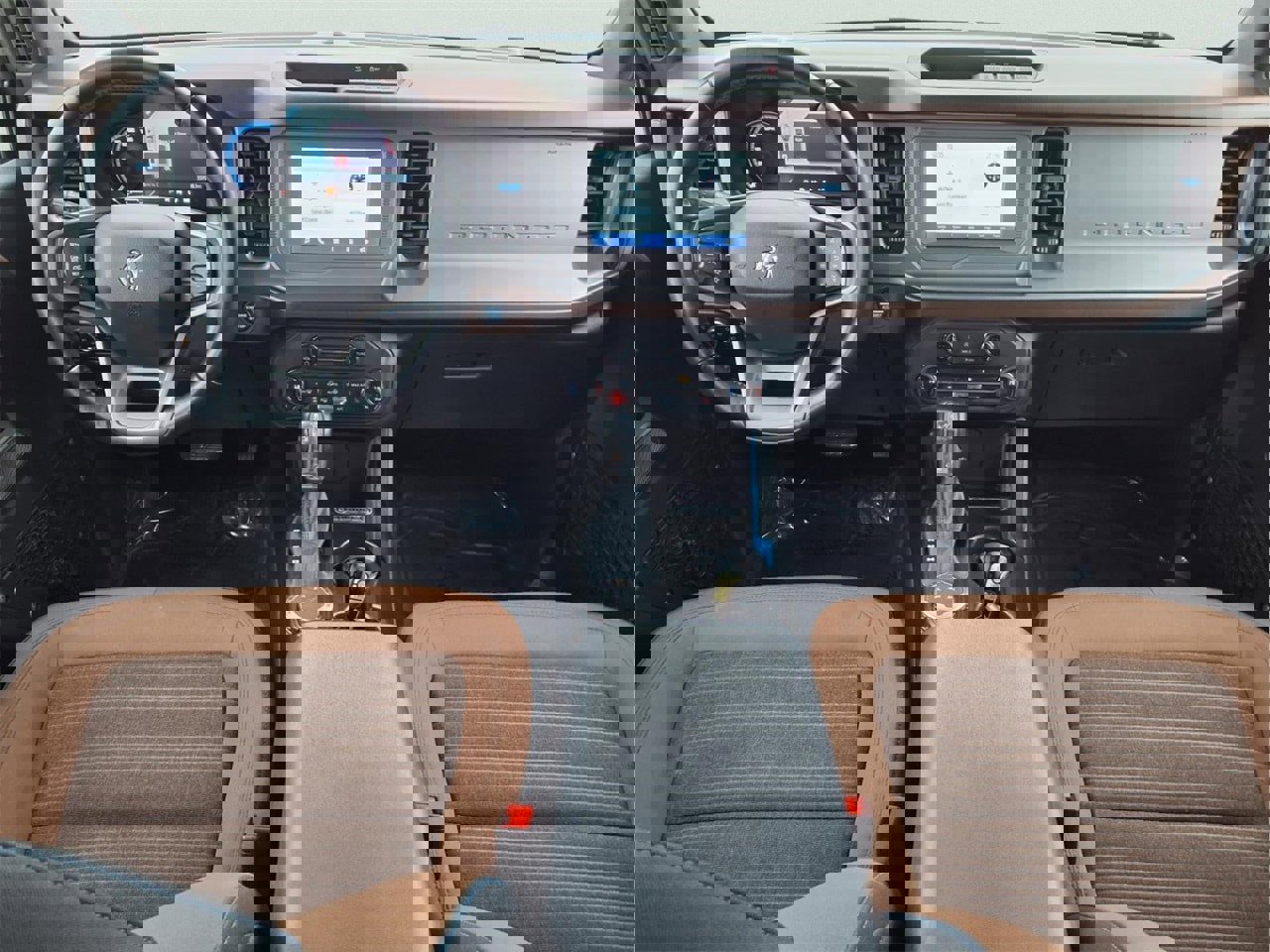 Used 2023 Ford Bronco Outer Banks image 12