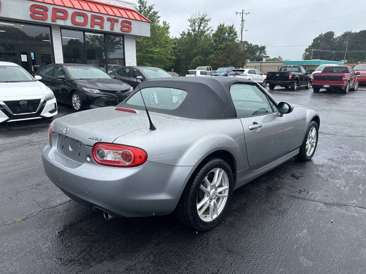 Used 2009 MAZDA MX-5 Miata Sport w/ Convenience Pkg RWD image 5