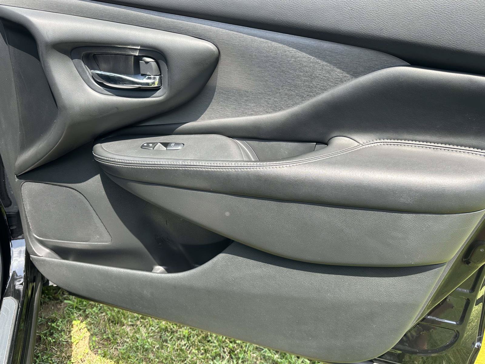 Used 2020 Nissan Murano SV AWD/4WD image 24