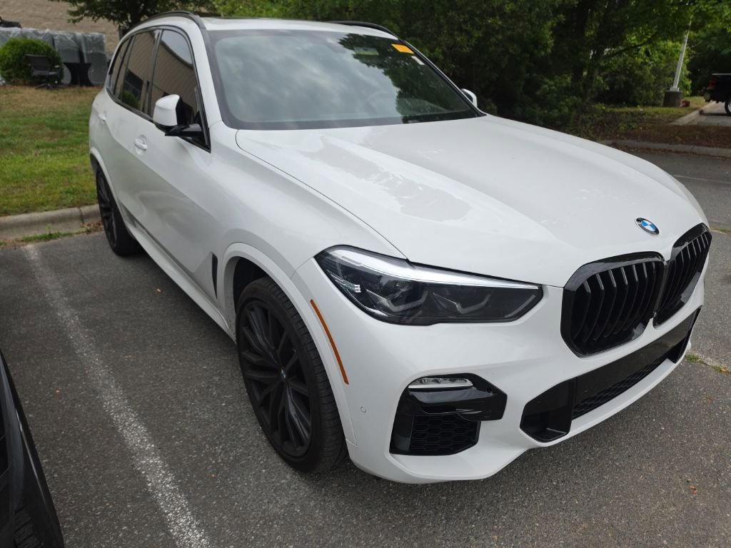 Used 2021 BMW X5 sDrive40i w/ M Sport Package RWD image 2