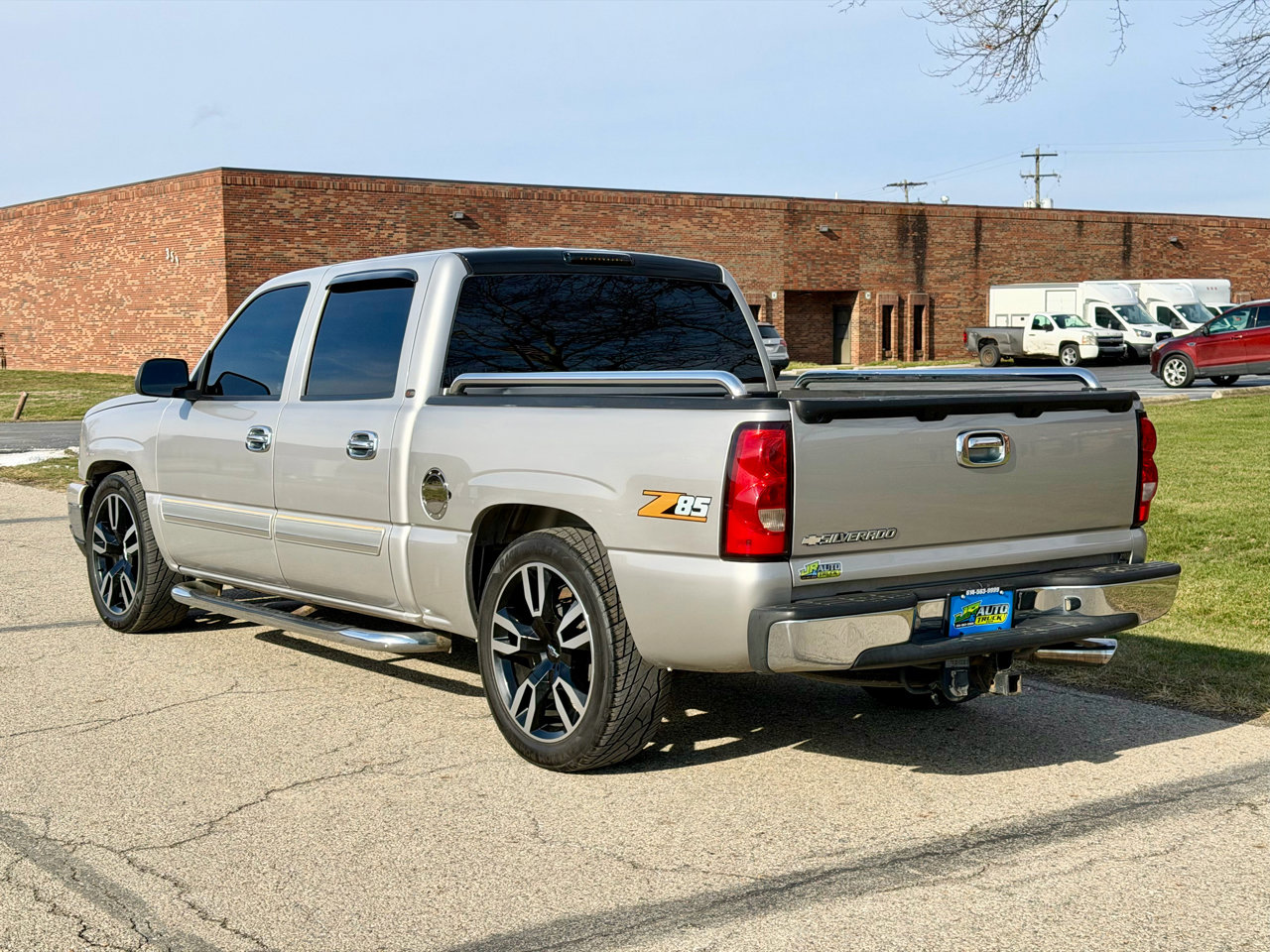 Used 2007 Chevrolet Silverado 1500 LT w/ Crew Cab Value Package image 4