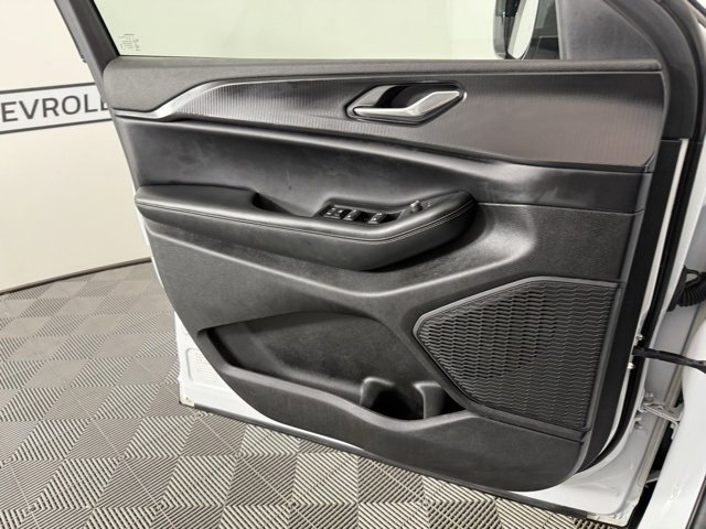 Used 2024 Jeep Grand Cherokee L Altitude image 13