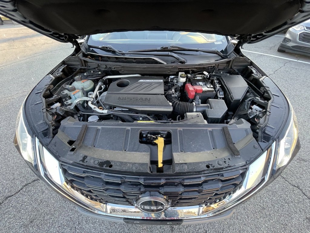 Used 2023 Nissan Rogue SV image 32