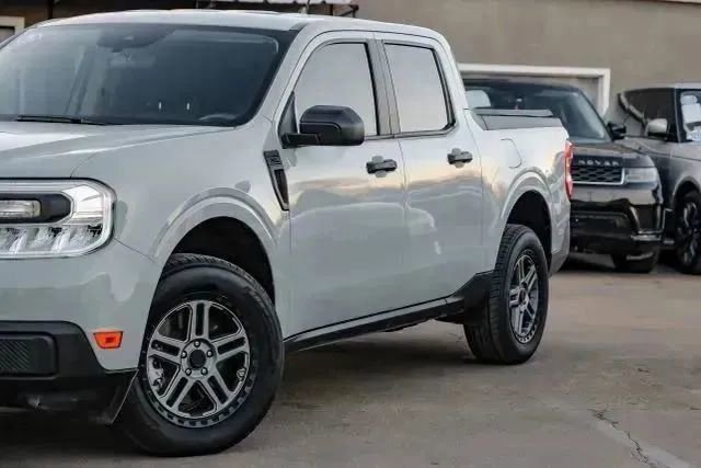 Used 2024 Ford Maverick XL image 6