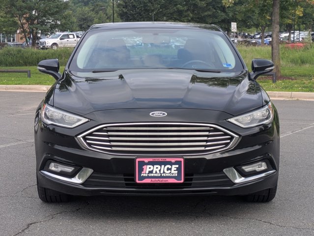 Used 2018 Ford Fusion Titanium AWD/4WD image 2