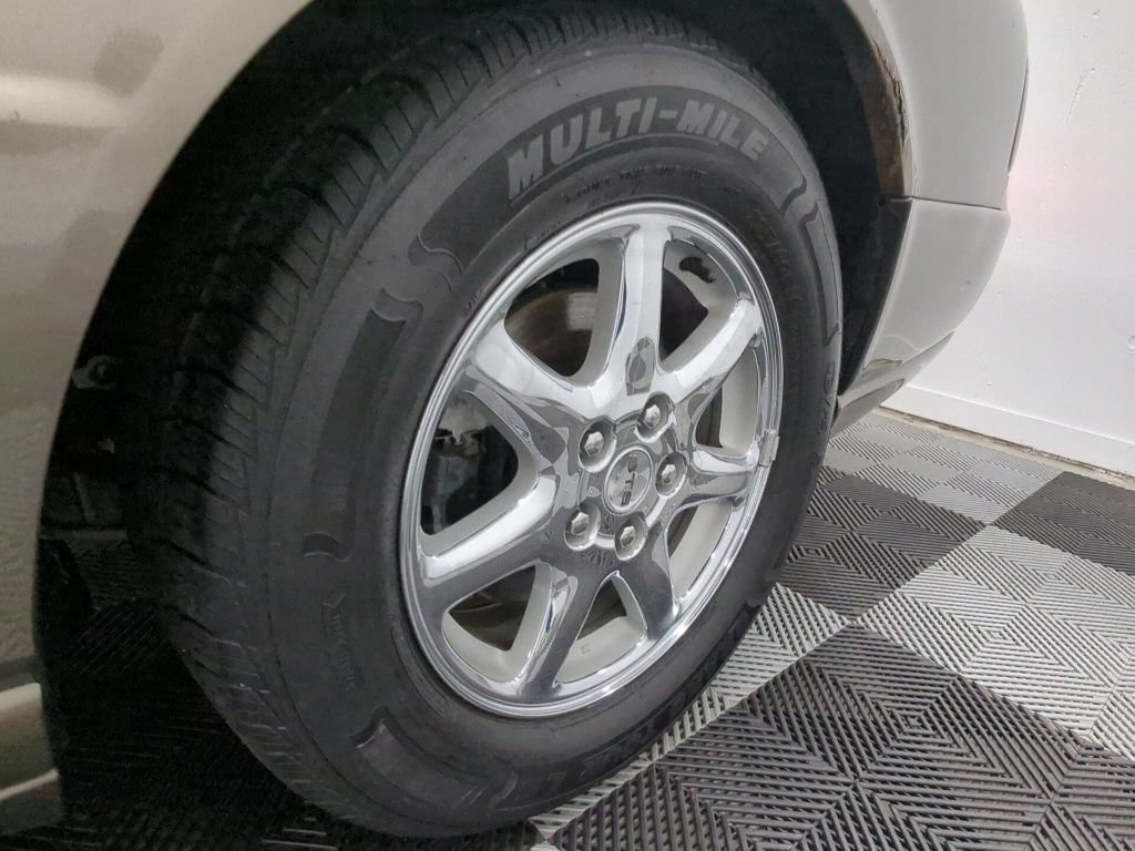 Used 2000 Cadillac Seville STS w/ Convenience Pkg FWD image 30