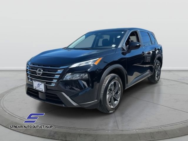 Used 2024 Nissan Rogue SV image 3