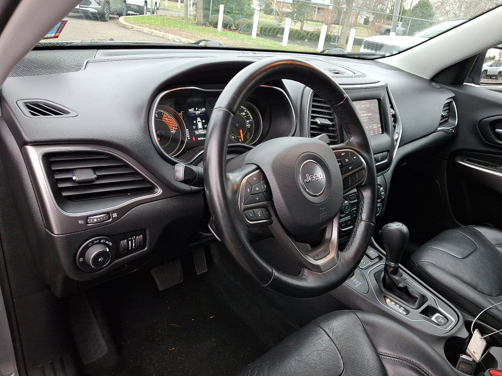 Used 2020 Jeep Cherokee Latitude Lux w/ Quick Order Package 2YH Lux image 25