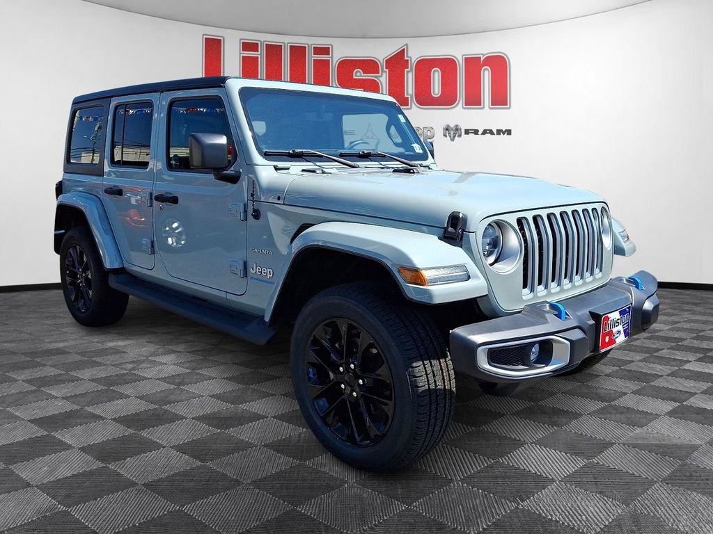 Used 2023 Jeep Wrangler Unlimited Sahara w/ Cold Weather Group AWD/4WD image 3