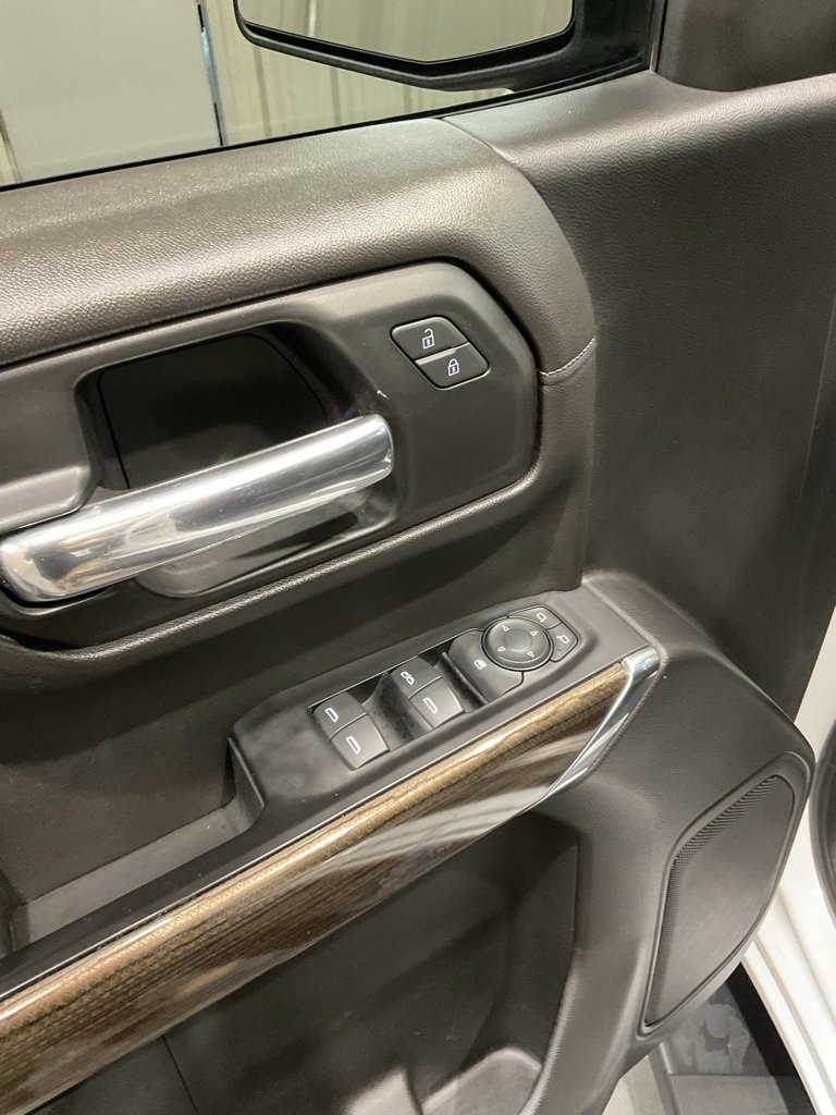 Used 2019 Chevrolet Silverado 1500 LT w/ Texas Edition image 7