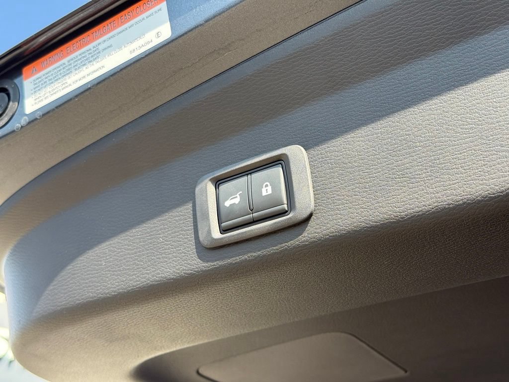 New 2026 Mitsubishi Outlander SEL AWD/4WD image 9