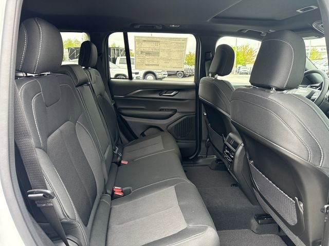 New 2026 Jeep Grand Cherokee Laredo X AWD/4WD image 15