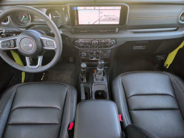 Certified 2024 Jeep Wrangler Unlimited Sahara w/ Technology Group AWD/4WD image 18