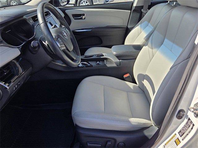 Used 2018 Toyota Avalon XLE Premium w/ All Weather Liner Package image 9