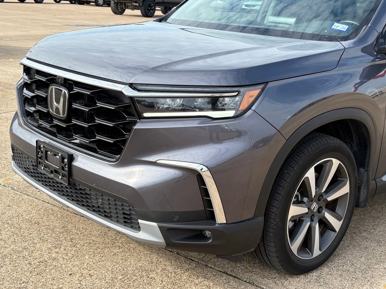 Used 2025 Honda Pilot Elite image 9