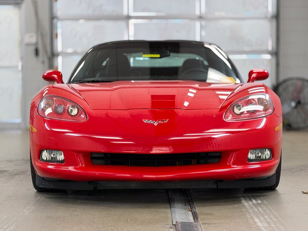 Used 2012 Chevrolet Corvette Coupe RWD image 2