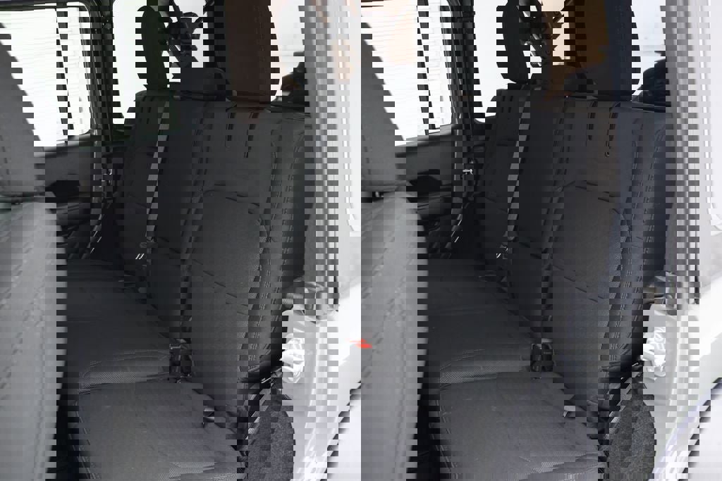 Used 2023 Jeep Wrangler Unlimited image 11