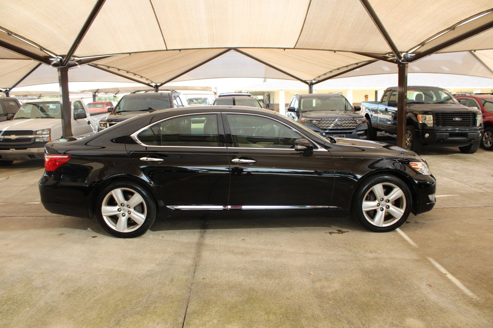 Used 2012 Lexus LS 460 image 8