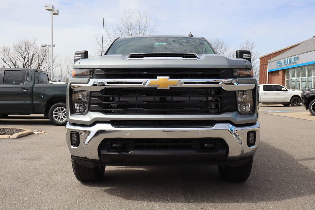 New 2026 Chevrolet Silverado 2500 LT image 6