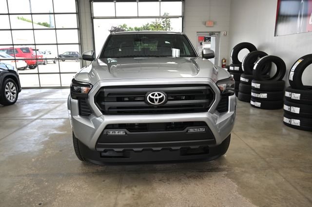 New 2026 Toyota Tacoma SR5 RWD image 2