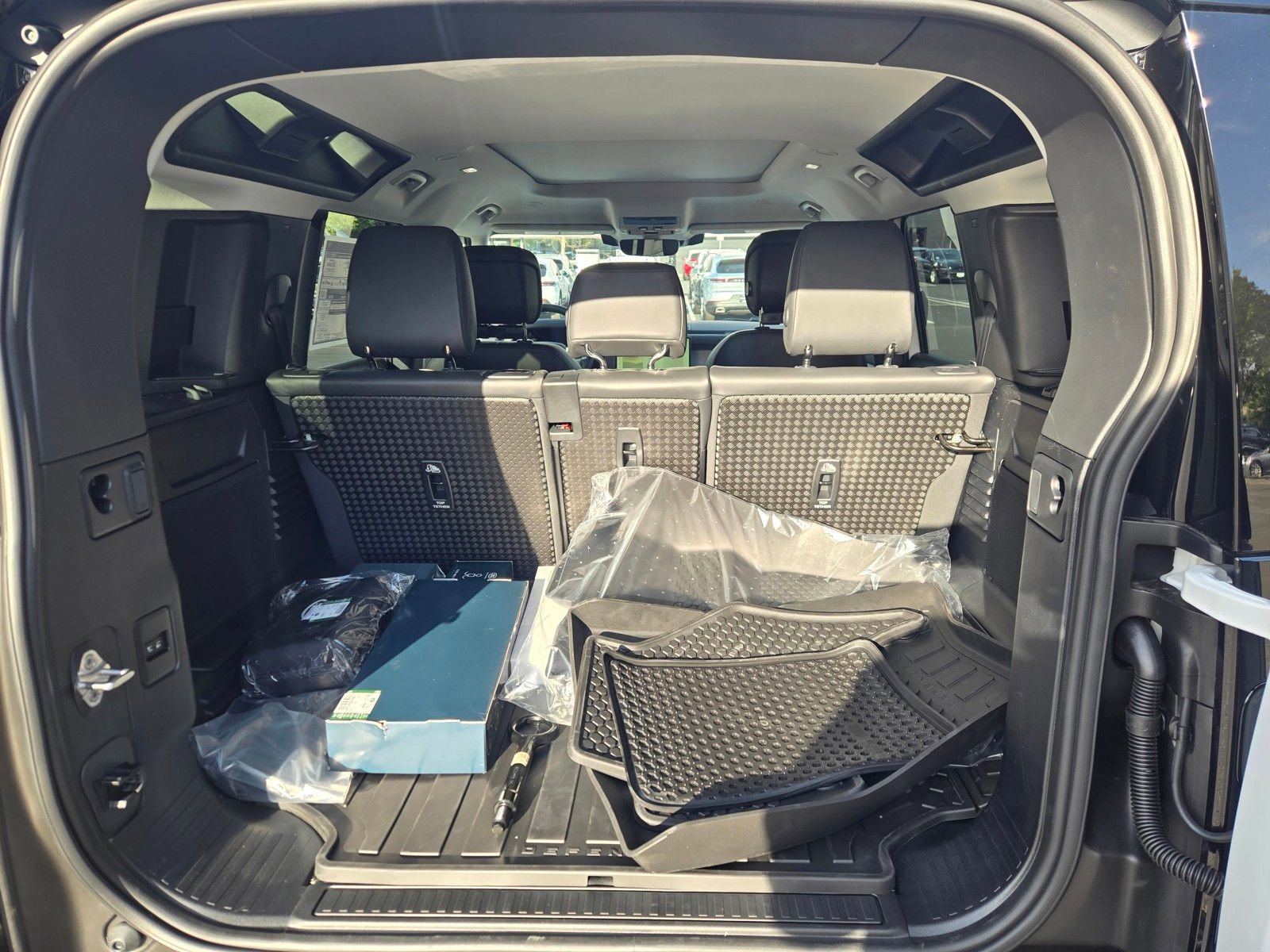 New 2026 Land Rover Defender 110 S AWD/4WD image 15