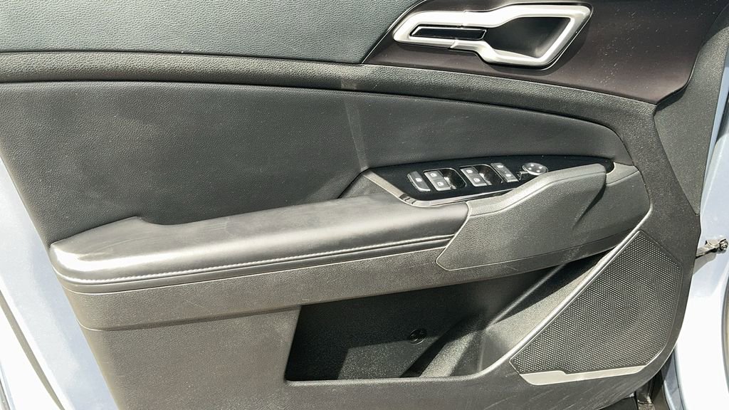 Certified 2023 Kia Sportage EX image 13