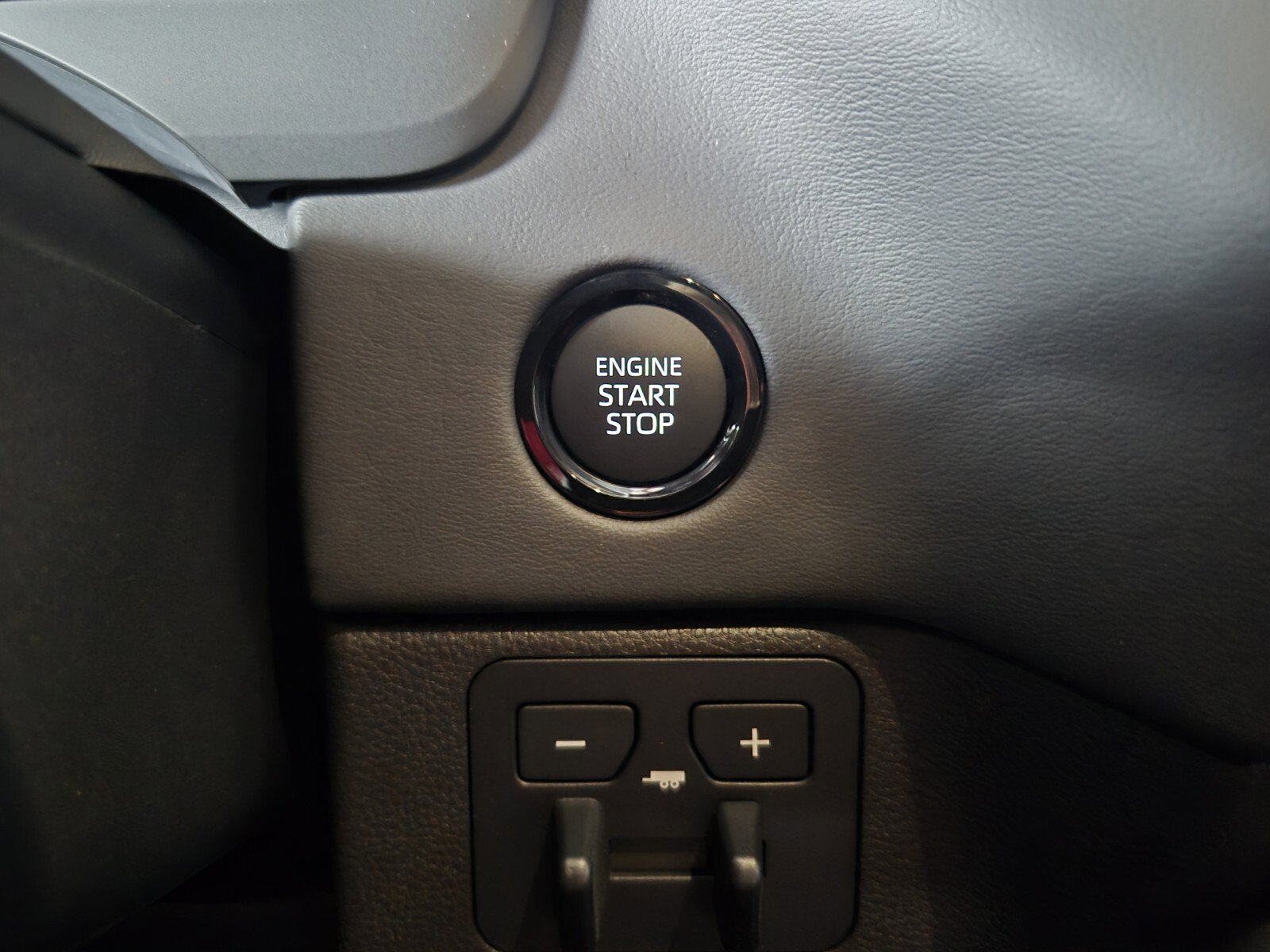 New 2026 Toyota Tundra Platinum AWD/4WD image 24