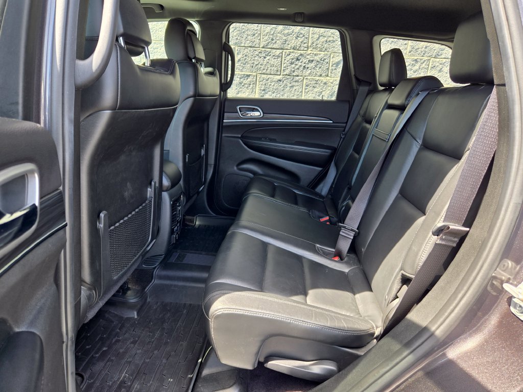 Used 2019 Jeep Grand Cherokee Limited w/ Trailer Tow Group IV AWD/4WD image 38