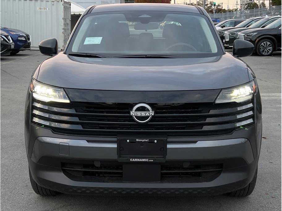 New 2026 Nissan Kicks S image 2