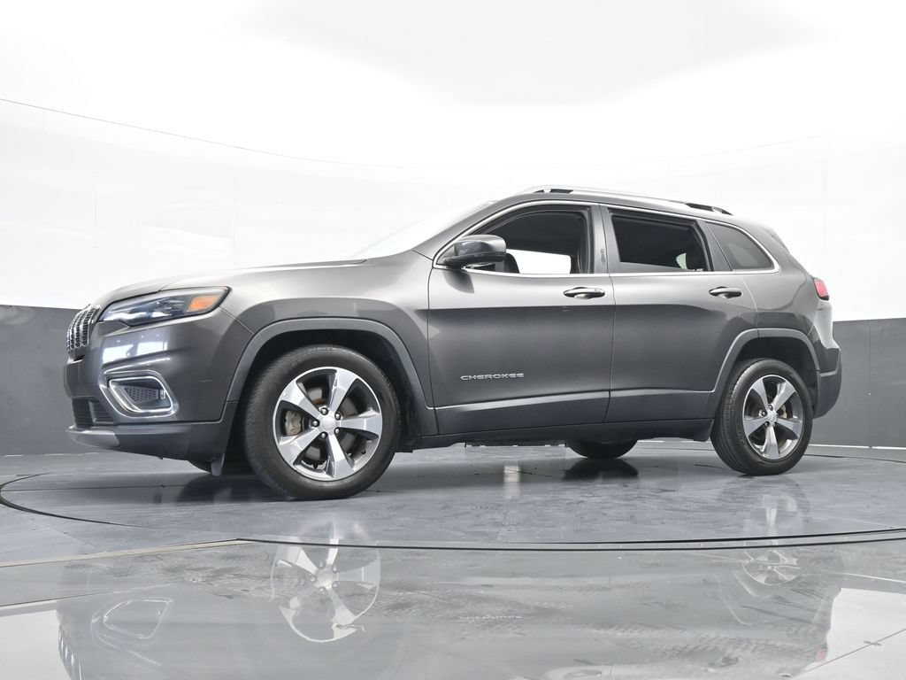 Used 2019 Jeep Cherokee Limited FWD image 54