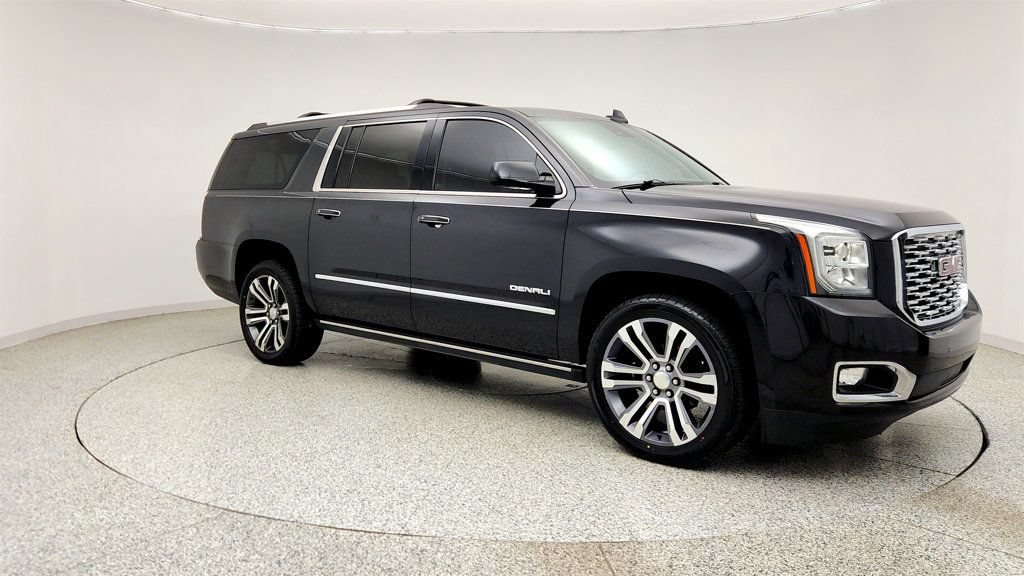 Used 2020 GMC Yukon XL Denali w/ Denali Ultimate Package AWD/4WD image 3