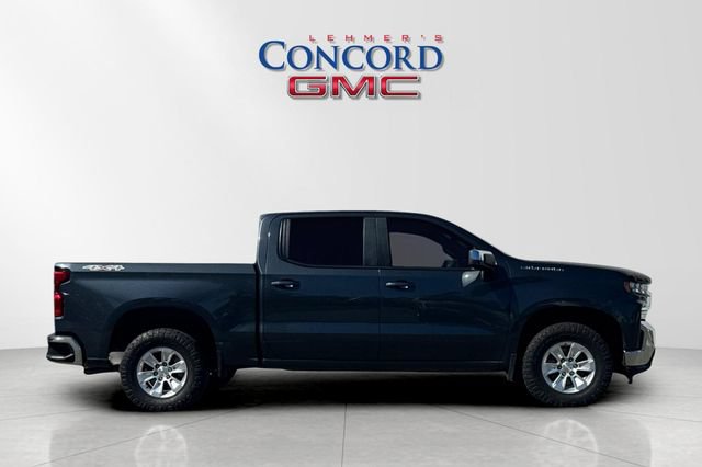 Used 2021 Chevrolet Silverado 1500 LT AWD/4WD image 3
