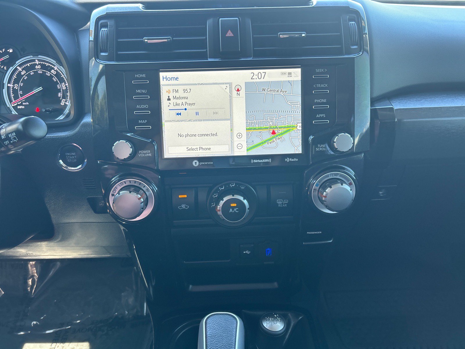 Used 2024 Toyota 4Runner TRD Off-Road Premium w/ Off Road Premium Plus Package AWD/4WD image 27