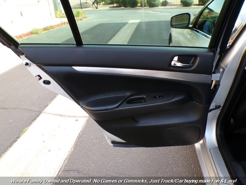 Used 2012 INFINITI G37 Journey w/ Premium Pkg RWD image 17
