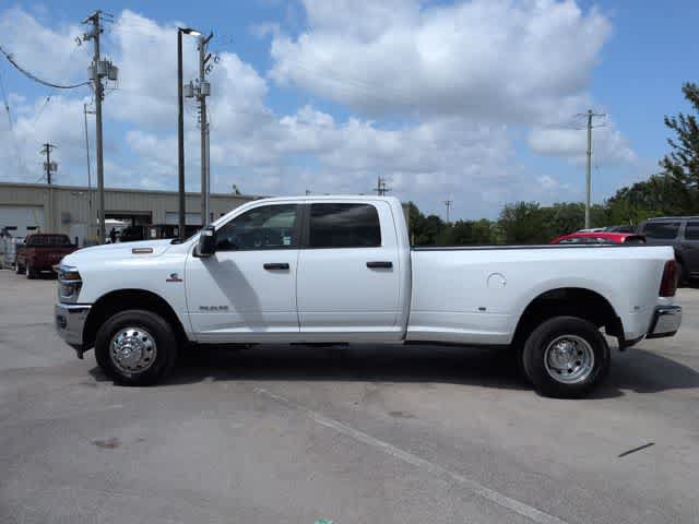 New 2026 RAM 3500 Big Horn AWD/4WD image 5