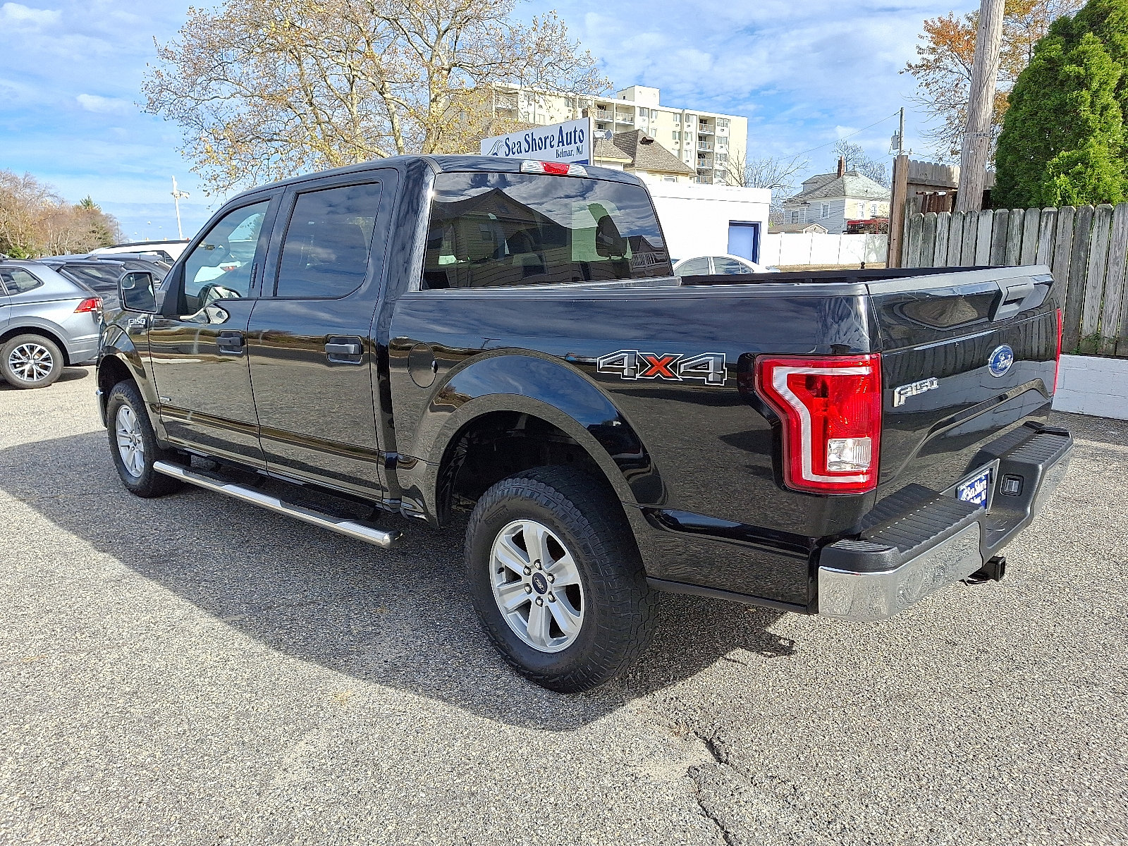 Used 2017 Ford F150 XLT image 4