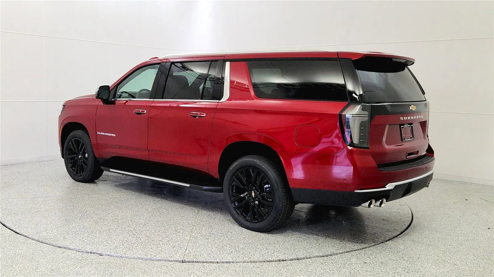 New 2026 Chevrolet Suburban Premier image 5