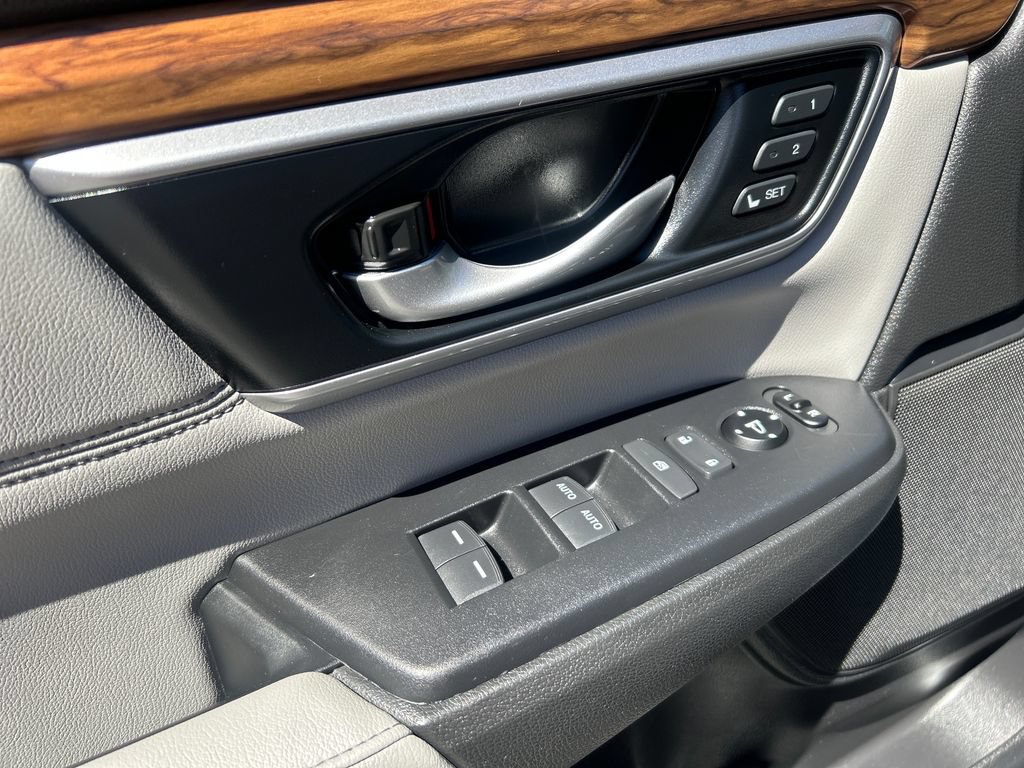 Used 2022 Honda CR-V Touring image 12