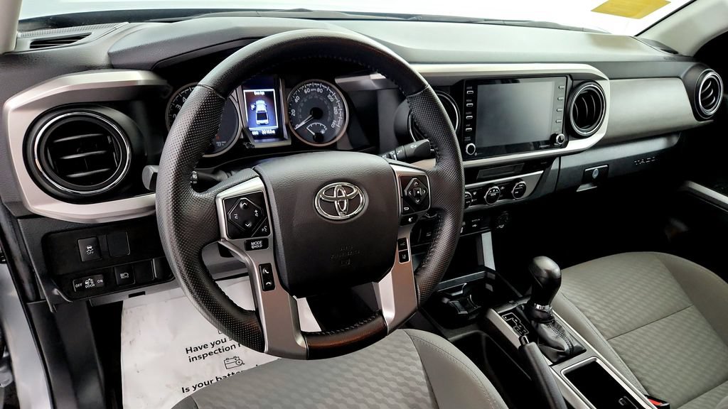 Certified 2022 Toyota Tacoma SR5 AWD/4WD image 24