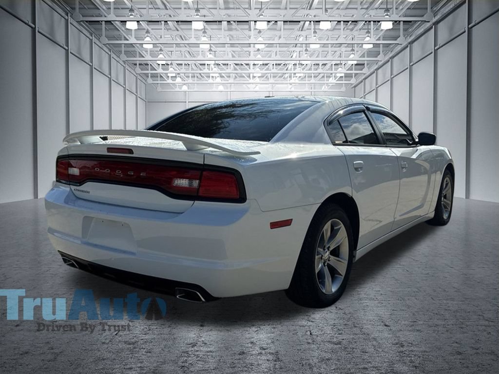 Used 2014 Dodge Charger SE w/ Sport Appearance Group RWD image 8