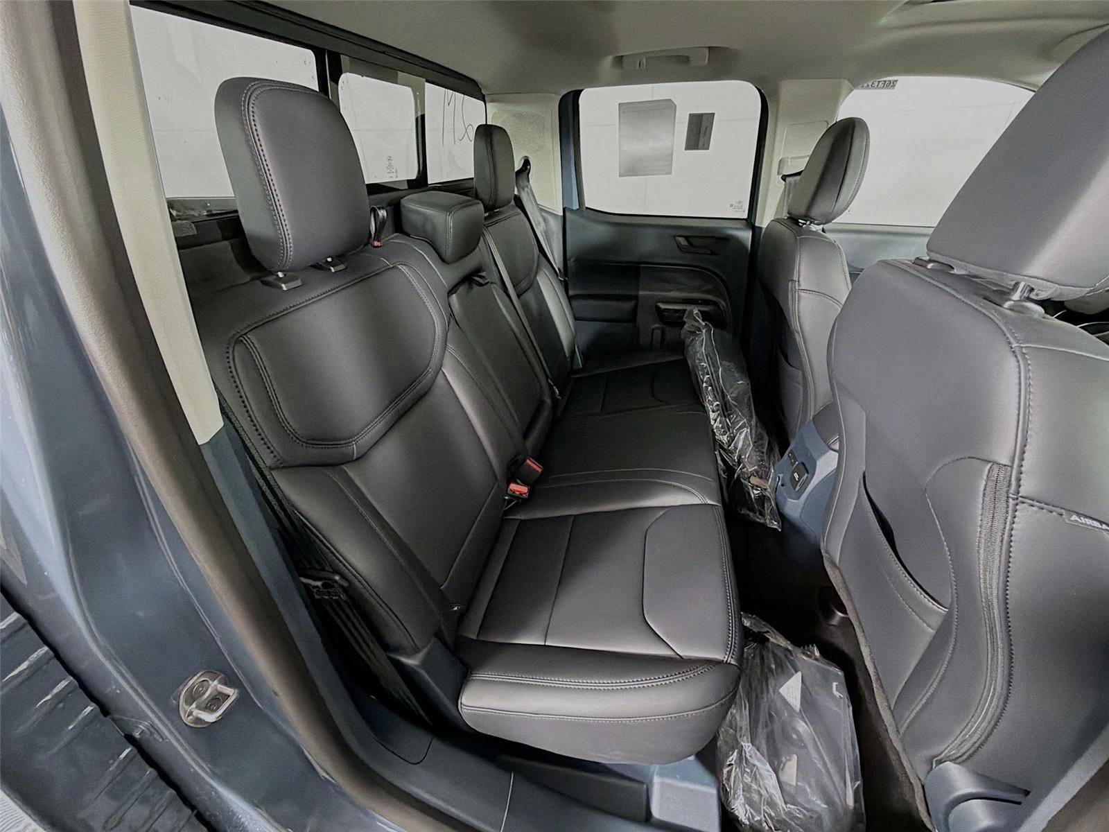 New 2026 Ford Maverick Lariat w/ Black Appearance Package image 27