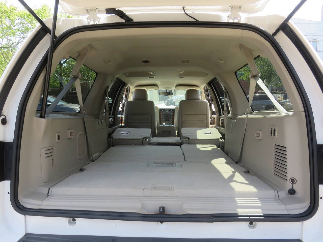 Used 2013 Lincoln Navigator L 4WD w/ HD Trailer Tow Pkg image 27