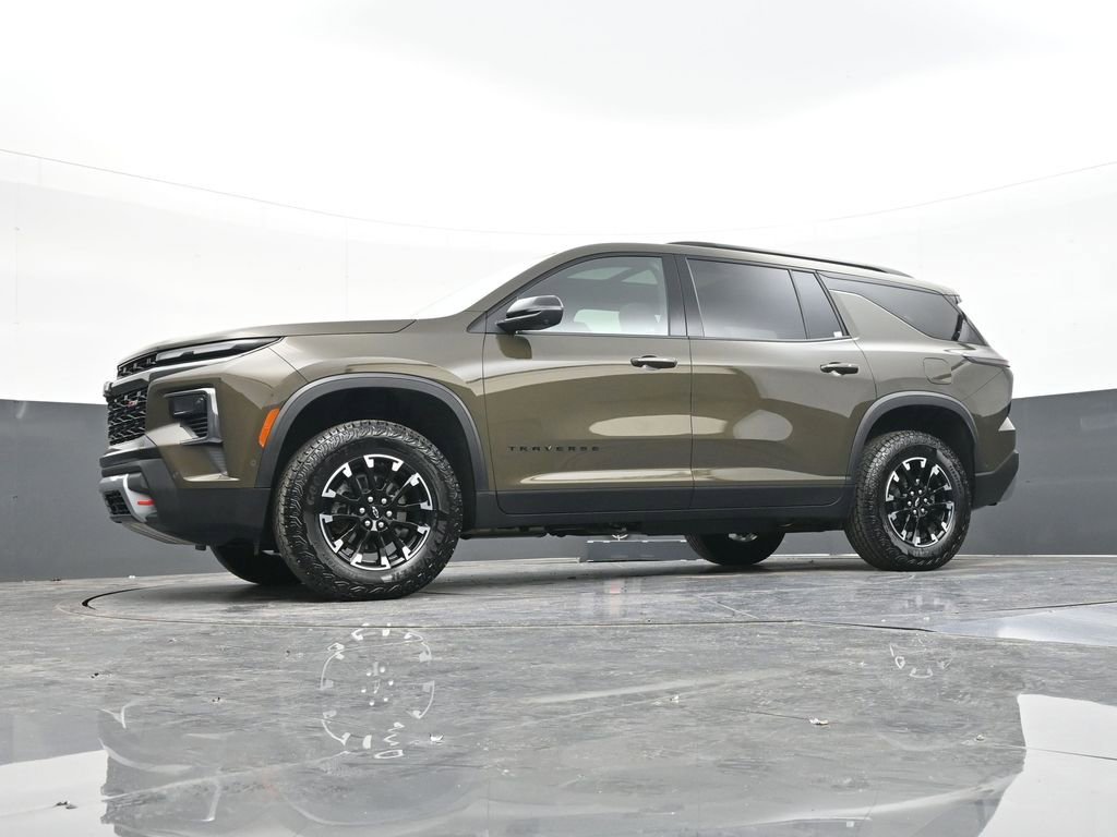 Used 2024 Chevrolet Traverse Z71 w/ Enhanced Driving Package image 53