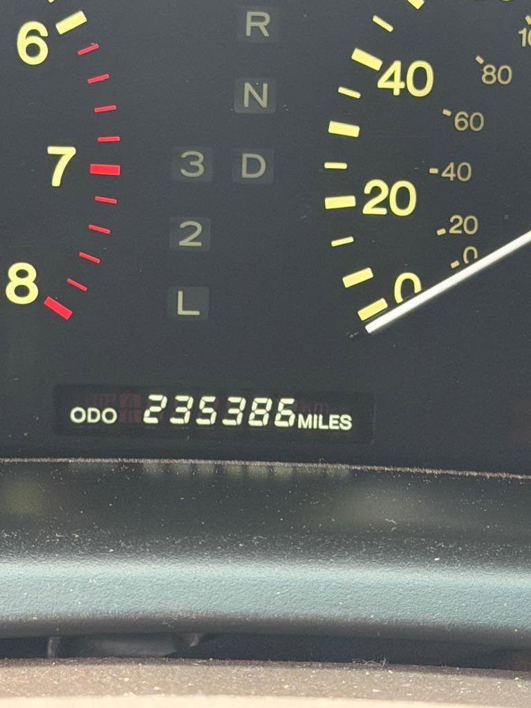 Used 1996 Lexus LS 400 RWD image 14