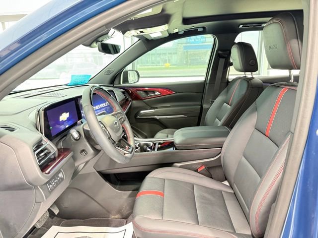 Used 2024 Chevrolet Traverse RS image 11