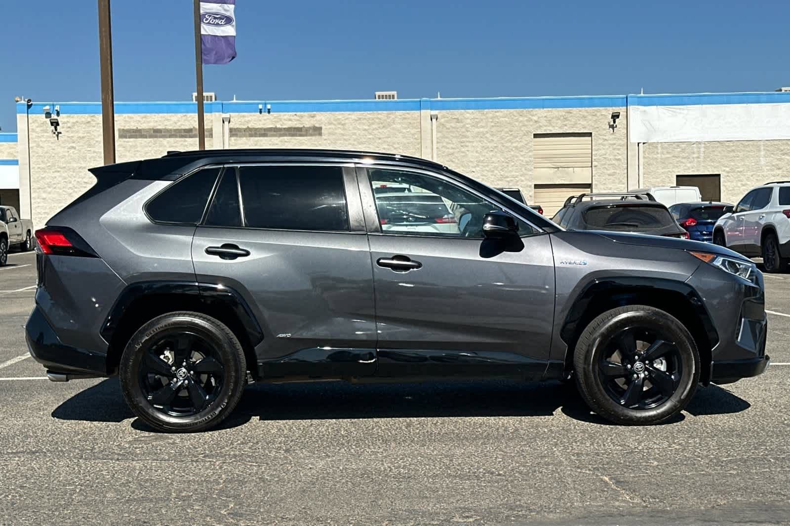 Used 2021 Toyota RAV4 XSE AWD/4WD image 8