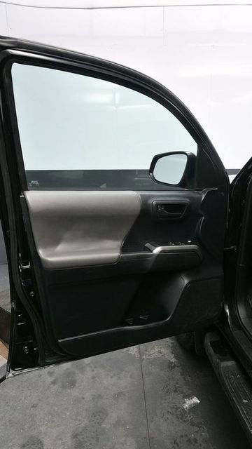 Used 2018 Toyota Tacoma SR5 image 14