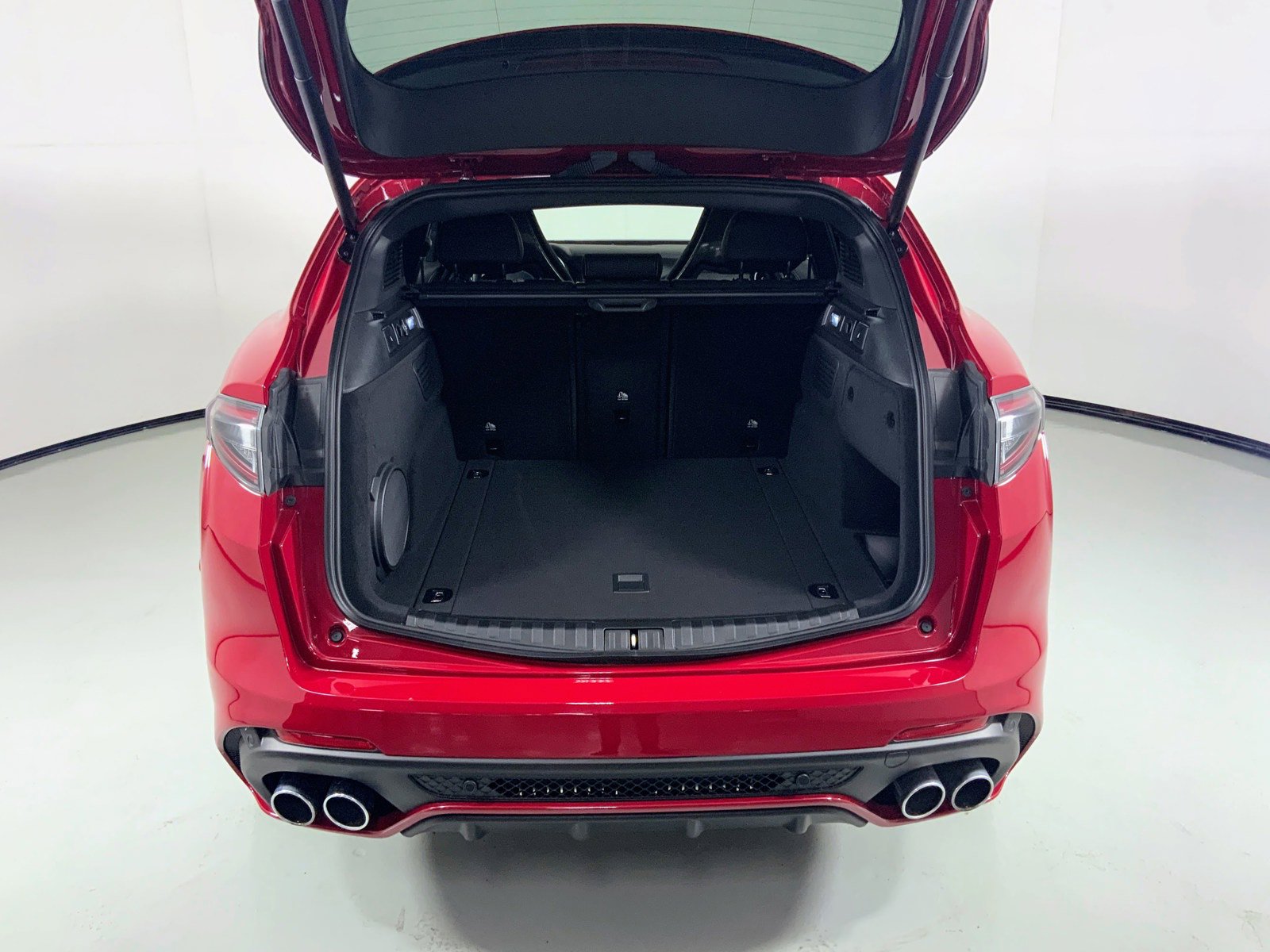 Used 2024 Alfa Romeo Stelvio Quadrifoglio w/ Active Assist Plus Package image 18