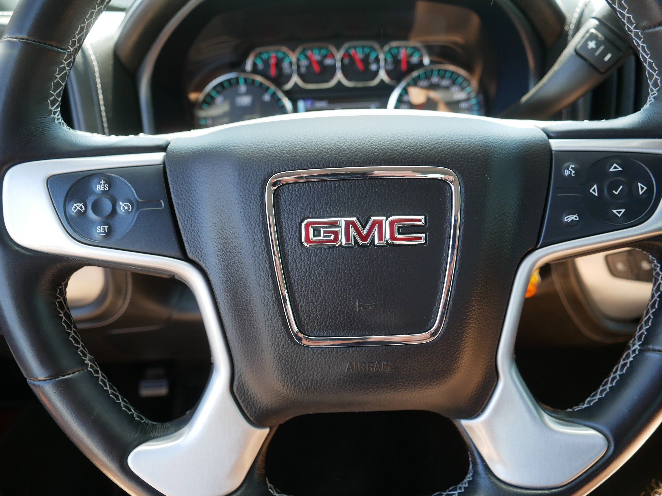 Used 2017 GMC Sierra 1500 SLE w/ SLE Value Package AWD/4WD image 25