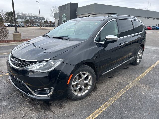 Used 2019 Chrysler Pacifica Limited